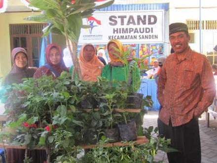 Meriahkan Sanden Fair, KWT Langen Sari Piring I Buka Stand